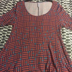Small Lularoe Perfect T